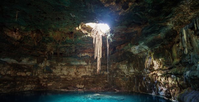 Γκουρμέ δείπνο σε σπήλαιο 18 μέτρα κάτω από τη γη — ΣΚΑΪ (www.skai.gr)