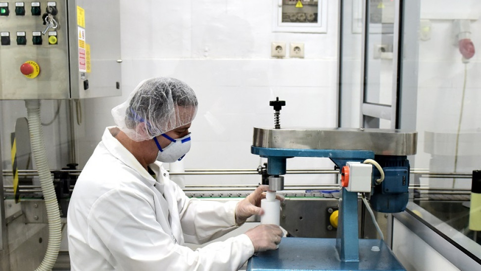 Κορωνοϊός: Αυτό είναι το εργαστήριο παραγωγής αντισηπτικών του στρατού